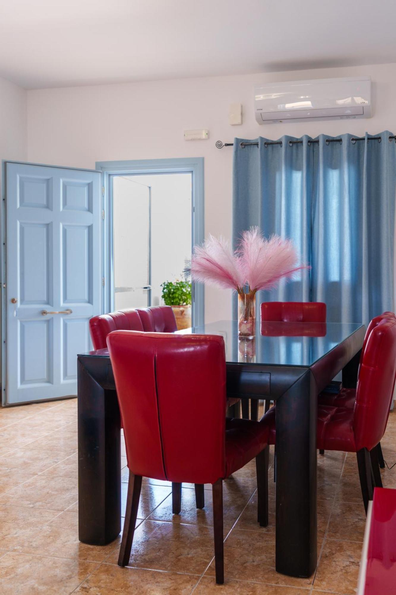 Blue Eyes Beach Villas Монолитос Экстерьер фото