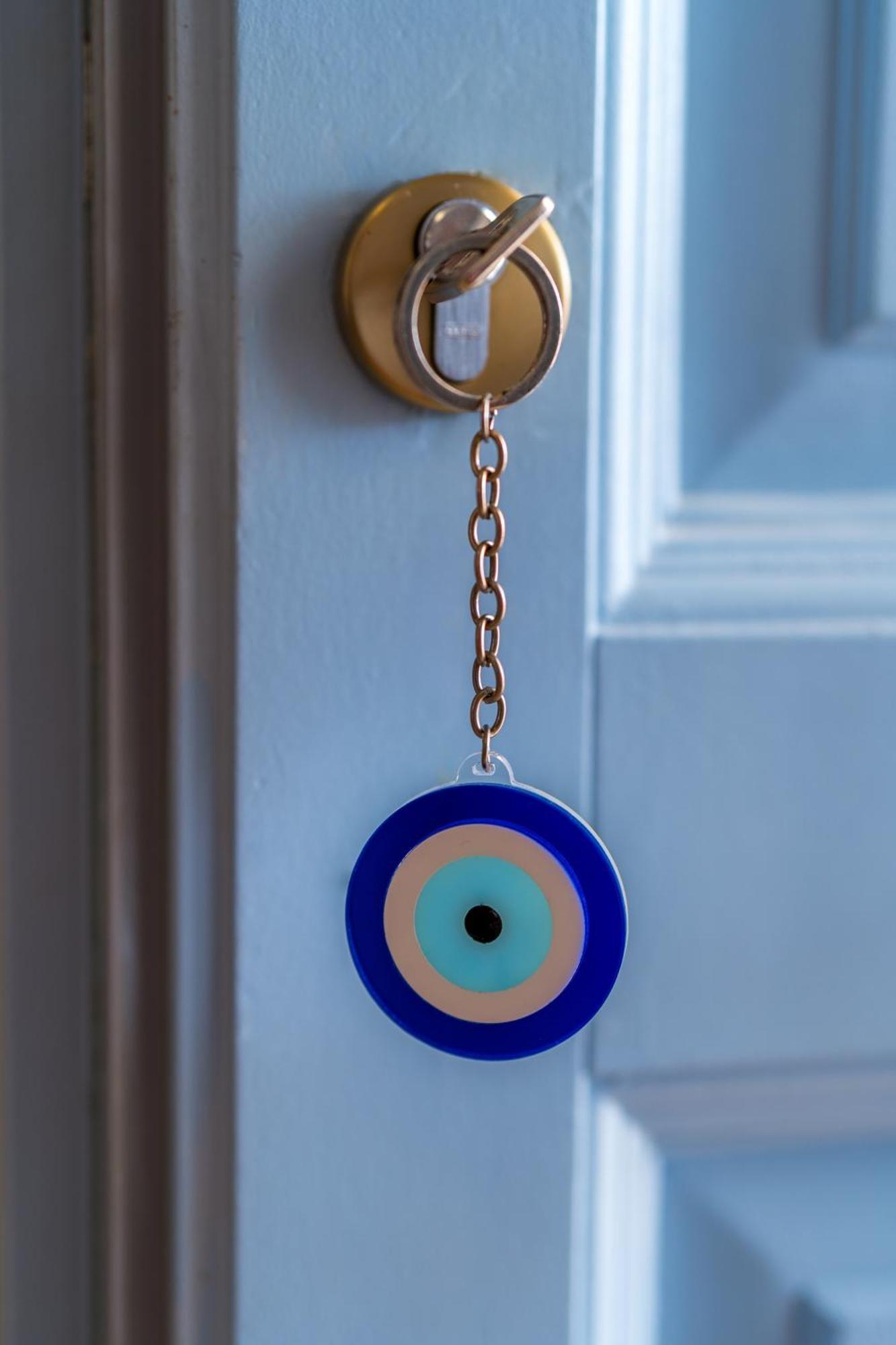 Blue Eyes Beach Villas Монолитос Экстерьер фото